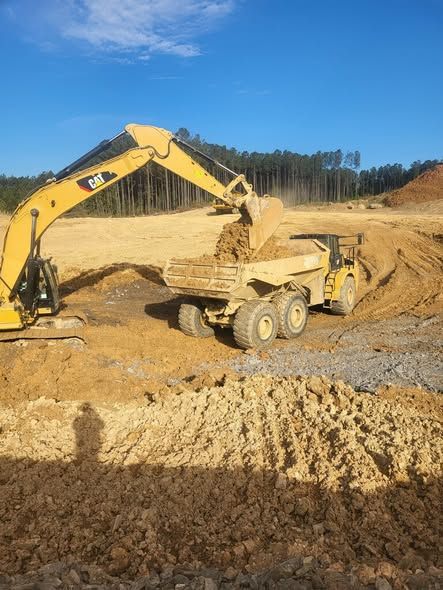 Moving major dirt in Gordon County!