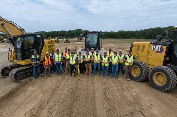 Project Managers Bryan Wade and Conner Cochran recently attended Caterpillar's Road Builder Pro course in Peoria, Illinois.