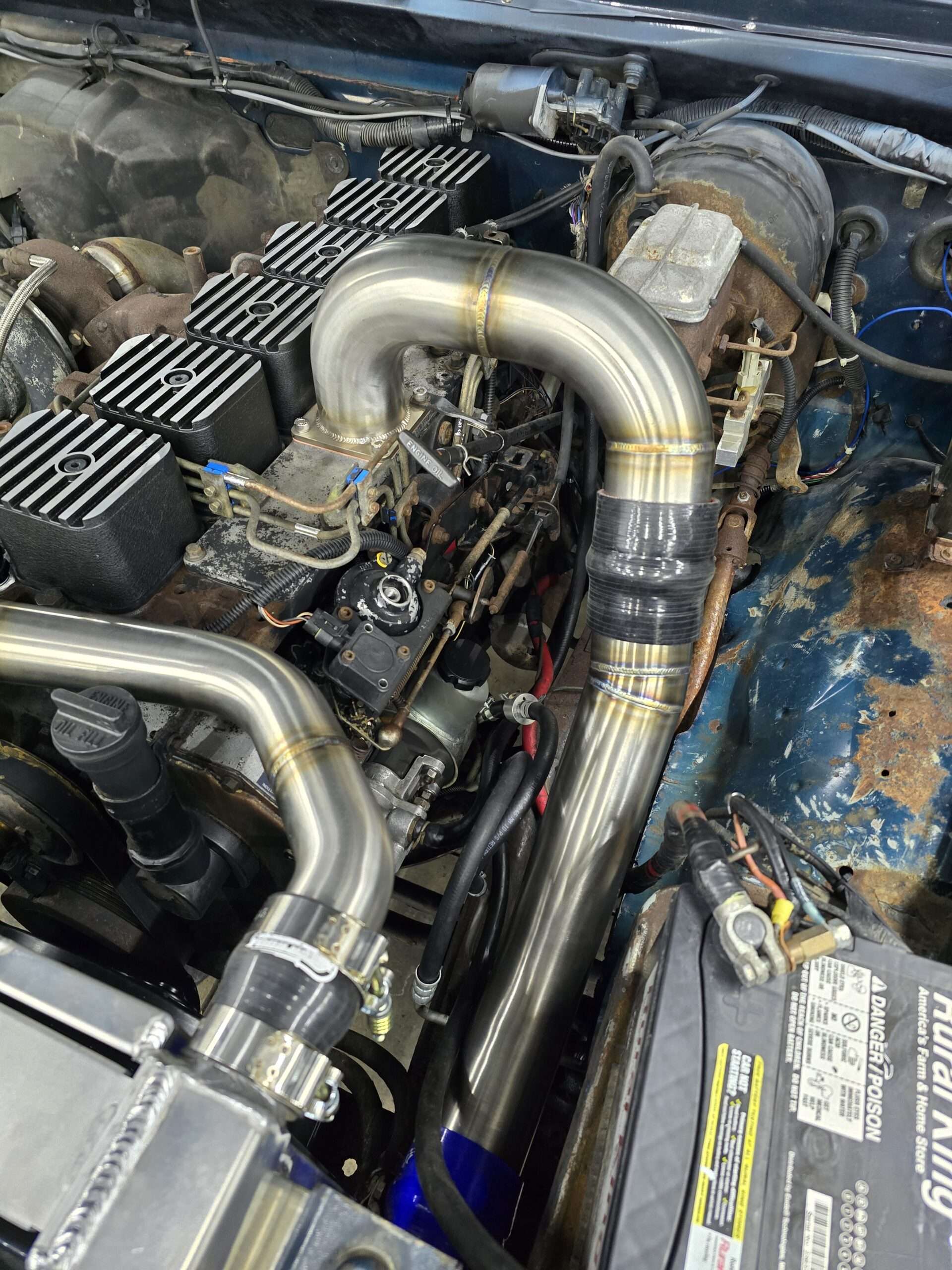 91.5-93 12V Cummins 3" Intake Horn & Charge pipe 3