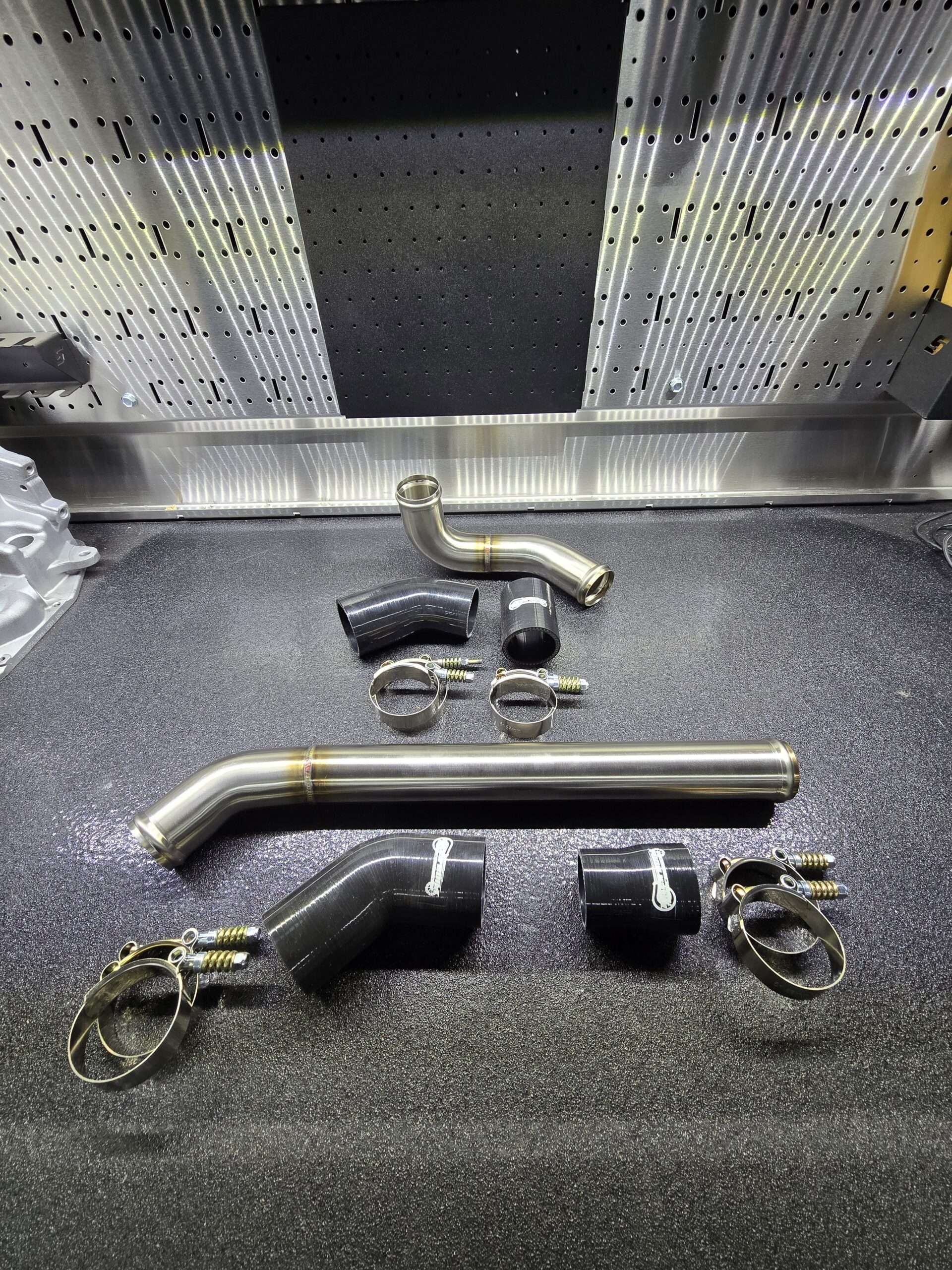 98.5-02 24v 2nd Gen Cummins Stainless Steel Coolant Piping Kit