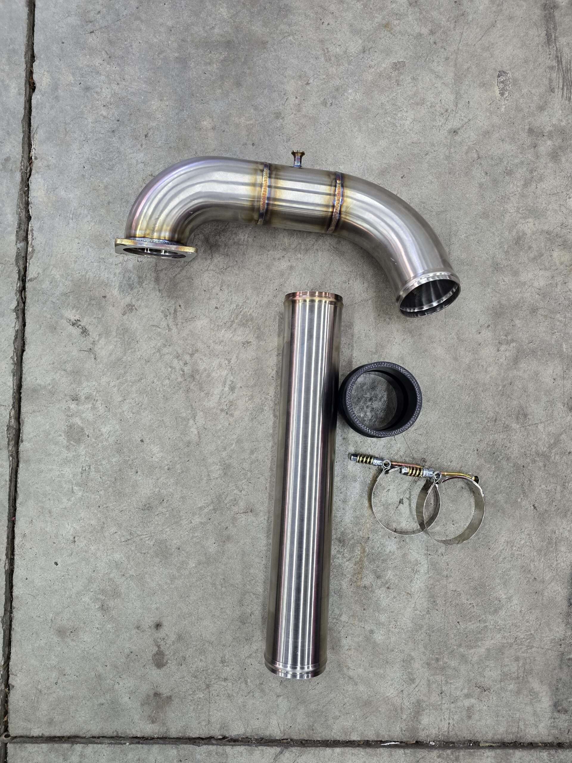 98.5-02 24V Cummins 3" Intake Horn & Charge pipe 2